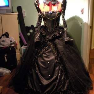 Mistress of Pain costume