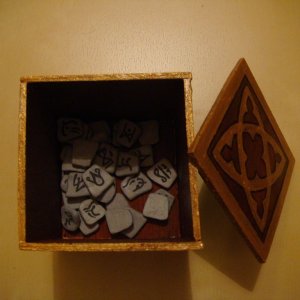 Horadric Cube and Runes