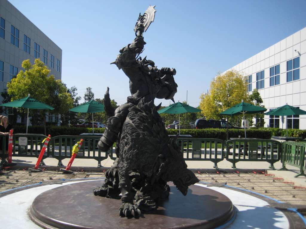 Blizzard_statue4