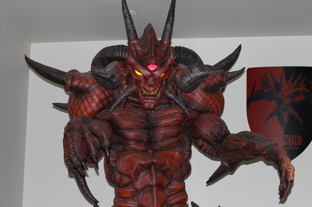 Diablo statue