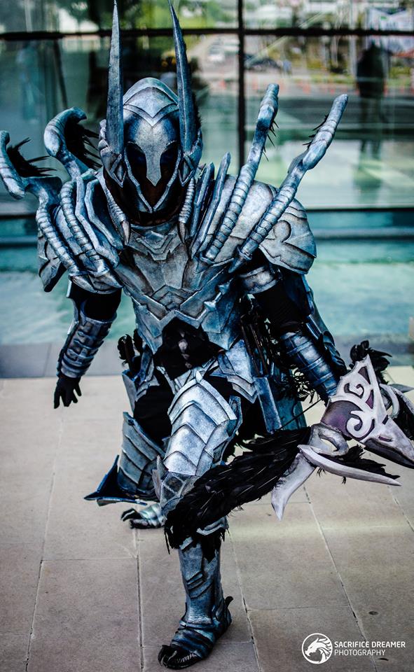 Male Demon Hunter