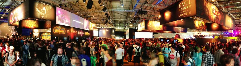Panoramic view of Blizzard booth